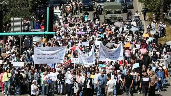 “وعود غير ملموسة”… المعلمون المتعاقدون: التعويض عن الإنتاجية حق أساسي لنا “وعود غير ملموسة”… المعلمون المتعاقدون: التعويض عن الإنتاجية حق أساسي لنا