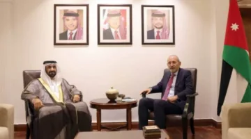 وزير الخارجية الأردني ورئيس البرلمان العربي يناقشان تعزيز التعاون في المجالات العربية المشتركة