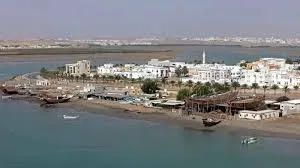 سلطنة عُمان: الميزان التجاري يحقق فائضًا قدره 4.7 مليار دولار خلال 4 أشهر