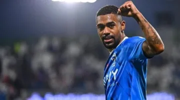الهلال يقترب من إنهاء عقد مالكوم بعد إساءته لمشجع.
