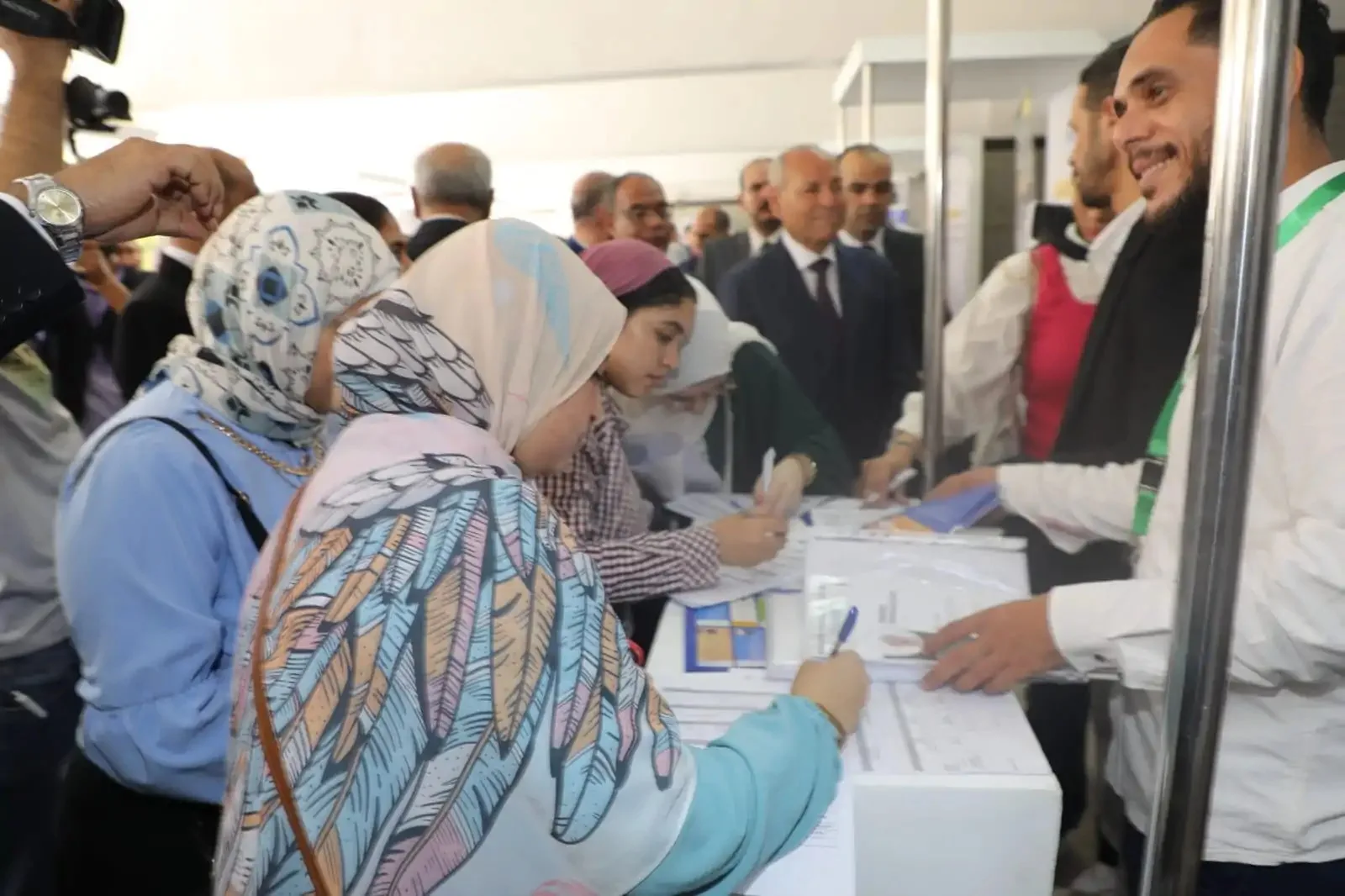 غداً.. محافظ المنيا ينظم مؤتمر توظيف ومبادرة لتدريب 1000 شاب لدخول سوق العمل