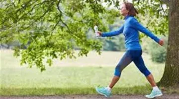 أسلوب جديد للمشي يقدم فوائد صحية مضاعفة في نصف الوقت