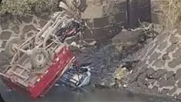 مقتل وإصابة 4 أفراد في حادث اصطدام بين سيارة وتروسيكل في قنا مقتل وإصابة 4 أفراد في حادث اصطدام بين سيارة وتروسيكل في قنا