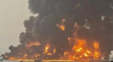 تقارير إسرائيلية: الطائرات الحربية قصفت الحديدة بـ 20 صاروخاً ثقيلًا والهجوم متواصل.