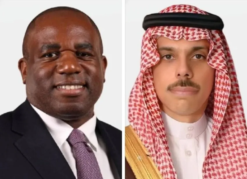 وزير الخارجية يتحدث هاتفيًا مع نظيره البريطاني حول التطورات الأخيرة في المنطقة.