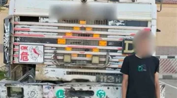 إلقاء القبض على سائق شاحنة بعد انتشار حمولته على الدائري في القاهرة