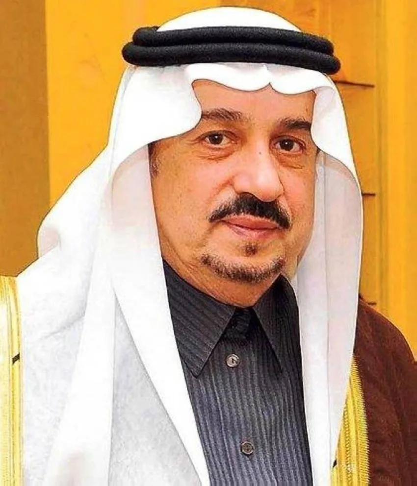 أمير الرياض يقدم التعازي لنائب السكرتير الخاص لخادم الحرمين في وفاة والدته أمير الرياض يقدم التعازي لنائب السكرتير الخاص لخادم الحرمين في وفاة والدته