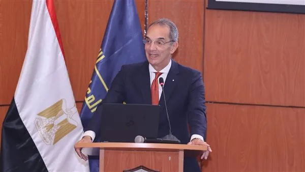 عاجل.. وزير الاتصالات يوضح تفاصيل حريق سنترال رمسيس: “نظام الإنذار المبكر لم ينجح في تفادي الكارثة” عاجل.. وزير الاتصالات يوضح تفاصيل حريق سنترال رمسيس: “نظام الإنذار المبكر لم ينجح في تفادي الكارثة”