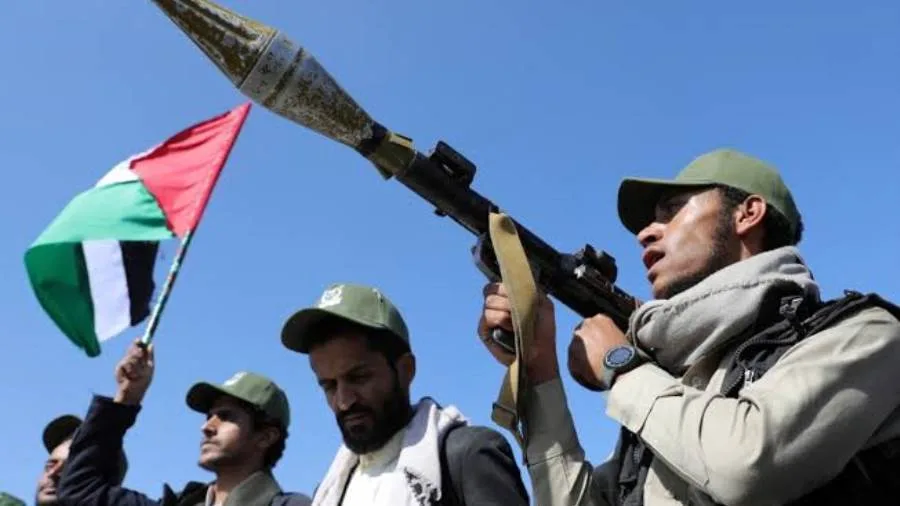 الحوثيون: أنظمة الدفاع الجوي تصدّت لاعتداءات إسرائيل