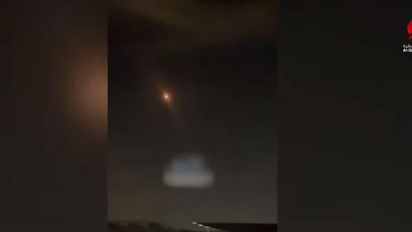 عاجل: القاهرة الإخبارية تُعلن انقطاع الكهرباء في الحديدة بسبب 20 غارة جوية إسرائيلية عاجل: القاهرة الإخبارية تُعلن انقطاع الكهرباء في الحديدة بسبب 20 غارة جوية إسرائيلية