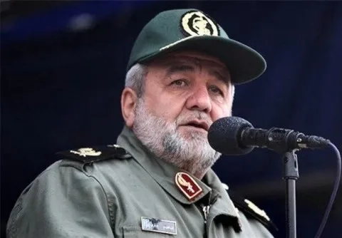 قائد في الحرس الثوري الإيراني: لم نكشف سوى القليل من قدراتنا الدفاعية والصاروخية، وقواتنا مستعدة لأي تصعيد محتمل. قائد في الحرس الثوري الإيراني: لم نكشف سوى القليل من قدراتنا الدفاعية والصاروخية، وقواتنا مستعدة لأي تصعيد محتمل.