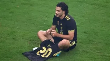 خيمينيز يُحتفل بديوغو جوتا في المباراة النهائية لكأس الذهبية
