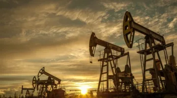 انخفاض أسعار النفط في الأسواق العالمية بعد إعلان أوبك المفاجئ
