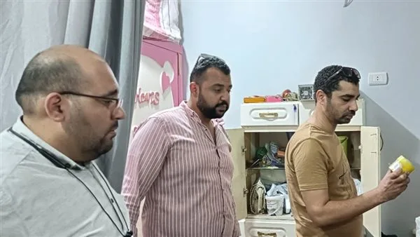 الصحة: إغلاق مركزين طبيين غير مرخصين والقبض على أشخاص ينتحلون صفة طبيب في الجيزة وسوهاج الصحة: إغلاق مركزين طبيين غير مرخصين والقبض على أشخاص ينتحلون صفة طبيب في الجيزة وسوهاج