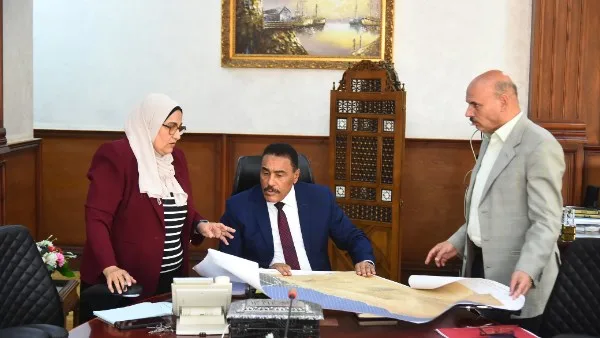 بدء الحملة الوطنية للتطعيم ضد الحمى القلاعية والوادي المتصدع في مطروح بدء الحملة الوطنية للتطعيم ضد الحمى القلاعية والوادي المتصدع في مطروح