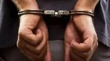إطلاق سراح عامل بكفالة 10 آلاف جنيه بعد محاولته تسريب إجابات الكيمياء في لجنة أولاد صقر بالشرقية.