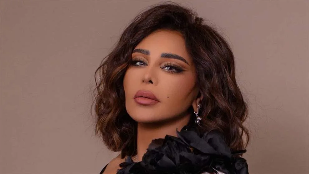 موهبة ابن أحلام الشامسي تكتسب شهرة واسعة.. هل سيتجه نحو الاحتراف في الفن؟ موهبة ابن أحلام الشامسي تكتسب شهرة واسعة.. هل سيتجه نحو الاحتراف في الفن؟