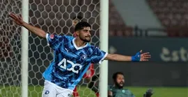 عرض خليجي كبير لانتزاع لاعب الأهلي من بيراميدز