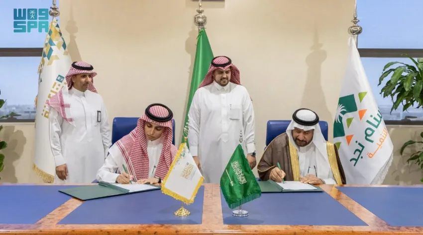 أمانة القصيم تُبرم عقدين استثماريين تجاوزت قيمتهما 43 مليون ريال لدعم النمو الاقتصادي في بريدة