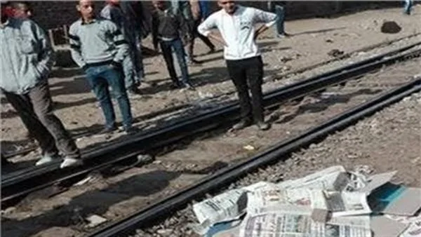 وفاة امرأة وإصابة شقيقتها نتيجة تصادم قطار بهما في المنوفية