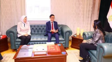 وزيرة التضامن: الهلال الأحمر لعب دورًا مهمًا في mobilizing الجهود لدعم غزة وتقديم المساعدات الإنسانية.