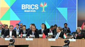 رئيس الوزراء يتحدث عن “البيئة ومؤتمر الأطراف الثلاثين والصحة العالمية”