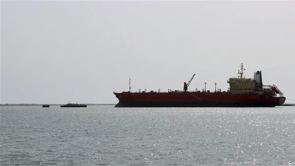 الحوثيون يتبنون الهجوم على السفينة “ماجيك سيز” الغارقة في البحر الأحمر. الحوثيون يتبنون الهجوم على السفينة “ماجيك سيز” الغارقة في البحر الأحمر.