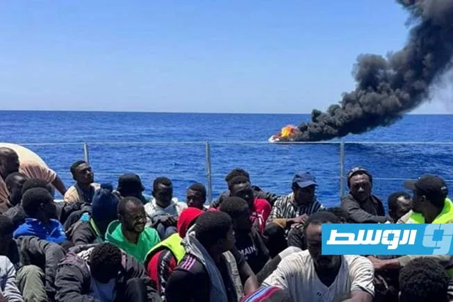 انقاذ 54 مهاجرًا وضبطهم على قارب قبالة سواحل منطقة القره بوللي