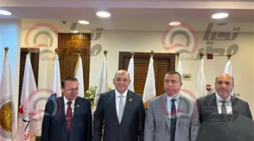 قادة الأحزاب يتجمعون في حماة الوطن للمشاركة في الاجتماع التشاوري الثاني حول قائمة الشيوخ.