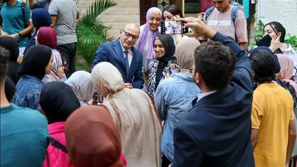 السفير التركي يشارك في احتفال عاشوراء بمعهد يونس أمره ويشير إلى أن “عاشوراء” تمثل رمزاً للتضامن.