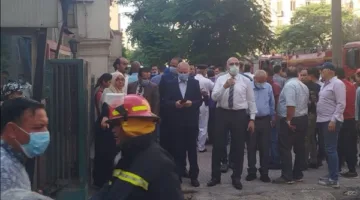 محافظ القاهرة يتابع جهود إخماد حريق مركز سنترال رمسيس.. صور