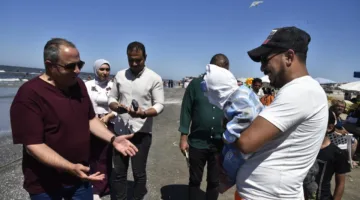 محافظ بورسعيد يقوم بجولة مفاجئة على الساحل: “الأمان يأتي أولاً”