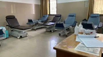 وزارة الصحة في غزة تنبه من أزمة خطيرة في مخزون الدم تهدد حياة المصابين.