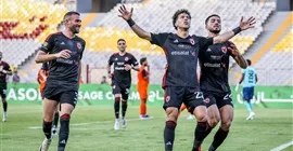 عاجل: الأهلي يضم نجم الزمالك السابق مقابل 10 مليون جنيه
