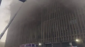إصابة 14 فردًا جراء حريق في مركز رمسيس بالقاهرة ووقف مؤقت لخدمات الاتصالات في مصر