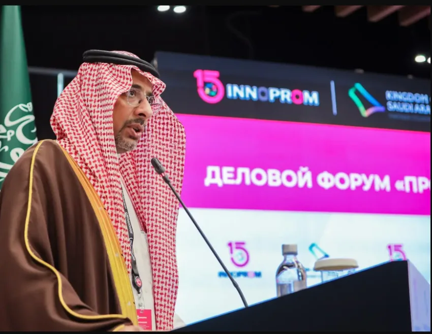 وزير الصناعة يطلق منتدى النقاش حول التعاون الصناعي بين السعودية وروسيا وزير الصناعة يطلق منتدى النقاش حول التعاون الصناعي بين السعودية وروسيا