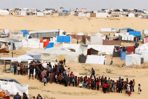 إسرائيل تُعِد لإنشاء مخيم لاستقبال 600 ألف فلسطيني في غزة إسرائيل تُعِد لإنشاء مخيم لاستقبال 600 ألف فلسطيني في غزة