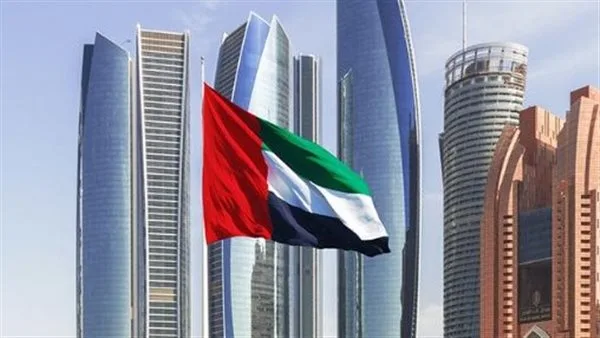 الإمارات تساند طاقم سفينة بريطانية تعرضت للاعتداء في البحر الأحمر الإمارات تساند طاقم سفينة بريطانية تعرضت للاعتداء في البحر الأحمر