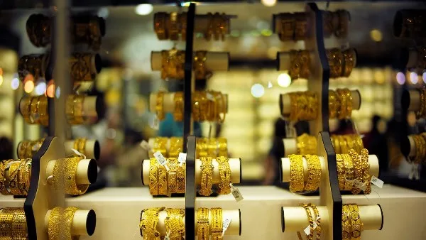 أسعار الذهب اليوم في متاجر المجوهرات بمصر