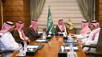 محافظ جدة يزور المشاريع الصناعية