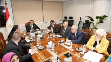 وزير الإسكان يستعرض خطوات مبادرتي “بيتك في مصر” و”بيت الوطن” للمصريين المغتربين