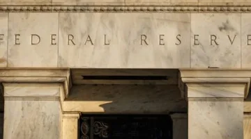إمكانية انخفاض أسعار الفائدة الأميركية إلى الصفر تلوح في الأفق مرة أخرى