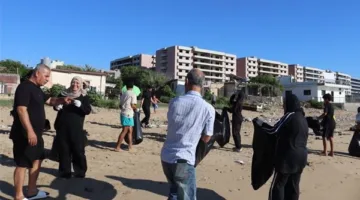 حركة فتح في منطقة صور – فرع البص ينظم فعالية لتنظيف شاطئ صور