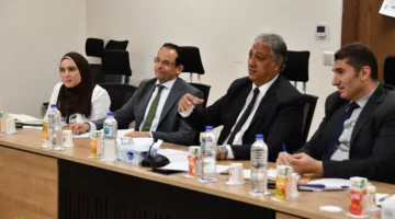البترول تتعاون مع كبار المسؤولين من البنك الأوروبي لإعادة الإعمار والتنمية (EBRD)