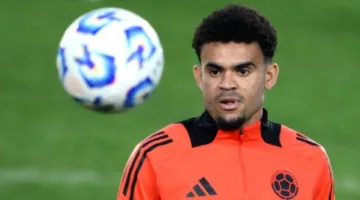 برشلونة يواجه تحدياً جديداً: دياز يطالب بتعويض مالي في حالة عدم تسجيله