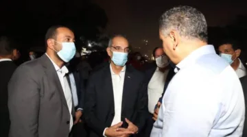 وزير الاتصالات: مصر لا تعتمد على سنترال واحد فقط.. واستعادة خدمات الاتصالات ستكون تدريجياً خلال 24 ساعة