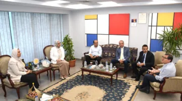 جامعة عين شمس ومحافظة القاهرة تست explore سبل التعاون في مجالات التطوير والتنمية الاجتماعية
