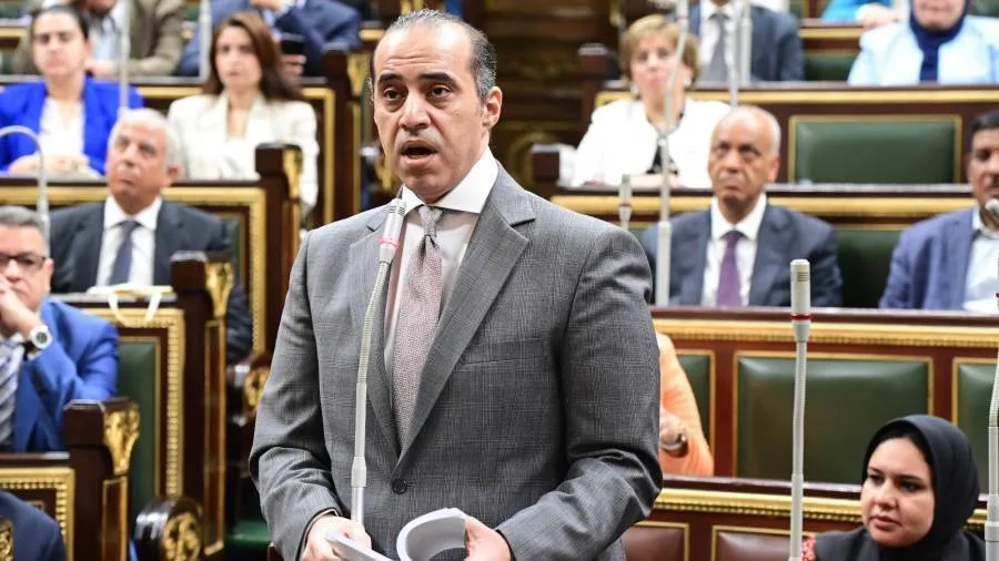 وزير المجالس النيابية: سيتم تفكيك سنترال رمسيس المركزي وعدم الاعتماد عليه تدريجياً. وزير المجالس النيابية: سيتم تفكيك سنترال رمسيس المركزي وعدم الاعتماد عليه تدريجياً.