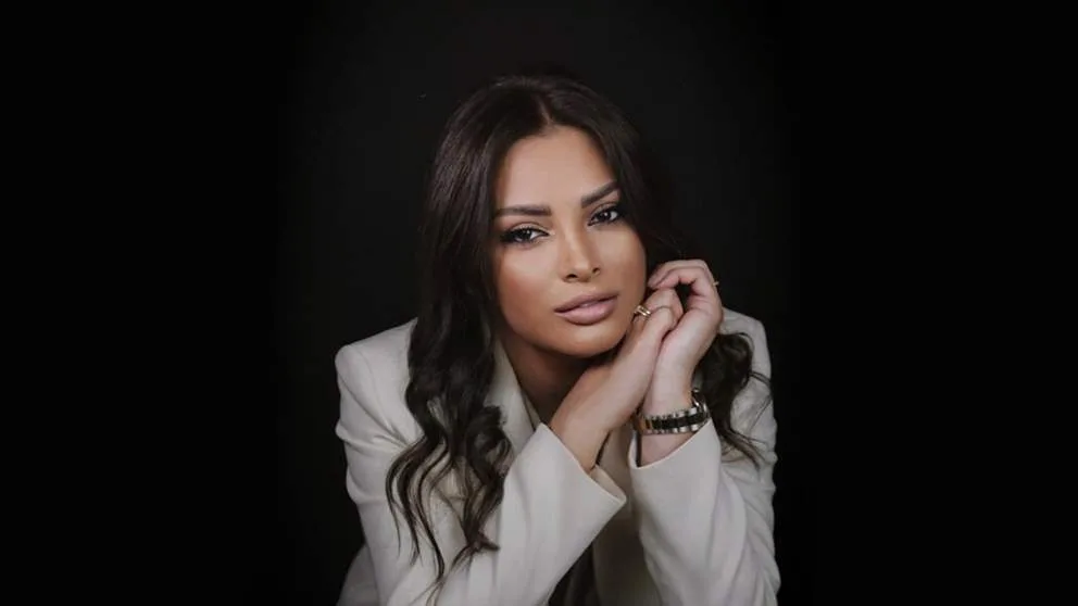 الكاتبة ندين جابر تناقش أثر جراحتها: هل سيزول الجرح؟ الكاتبة ندين جابر تناقش أثر جراحتها: هل سيزول الجرح؟
