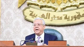 رئيس البرلمان ينبه من غياب وزير الاتصالات عن جلسة البرلمان بعد حريق سنترال رمسيس